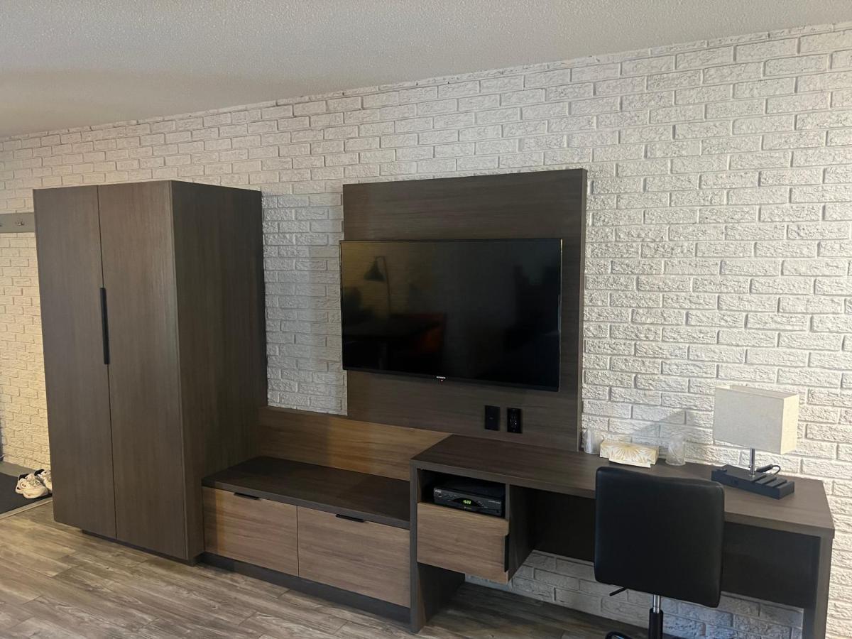 Complexe Dix80 3*